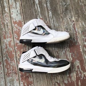 Lebron Air Max Soldier V TB